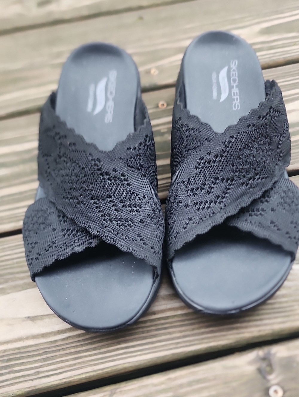 Skechers 2.0 Arch Fit Still The One Women's Black Knit Crisscross Slide Sandals